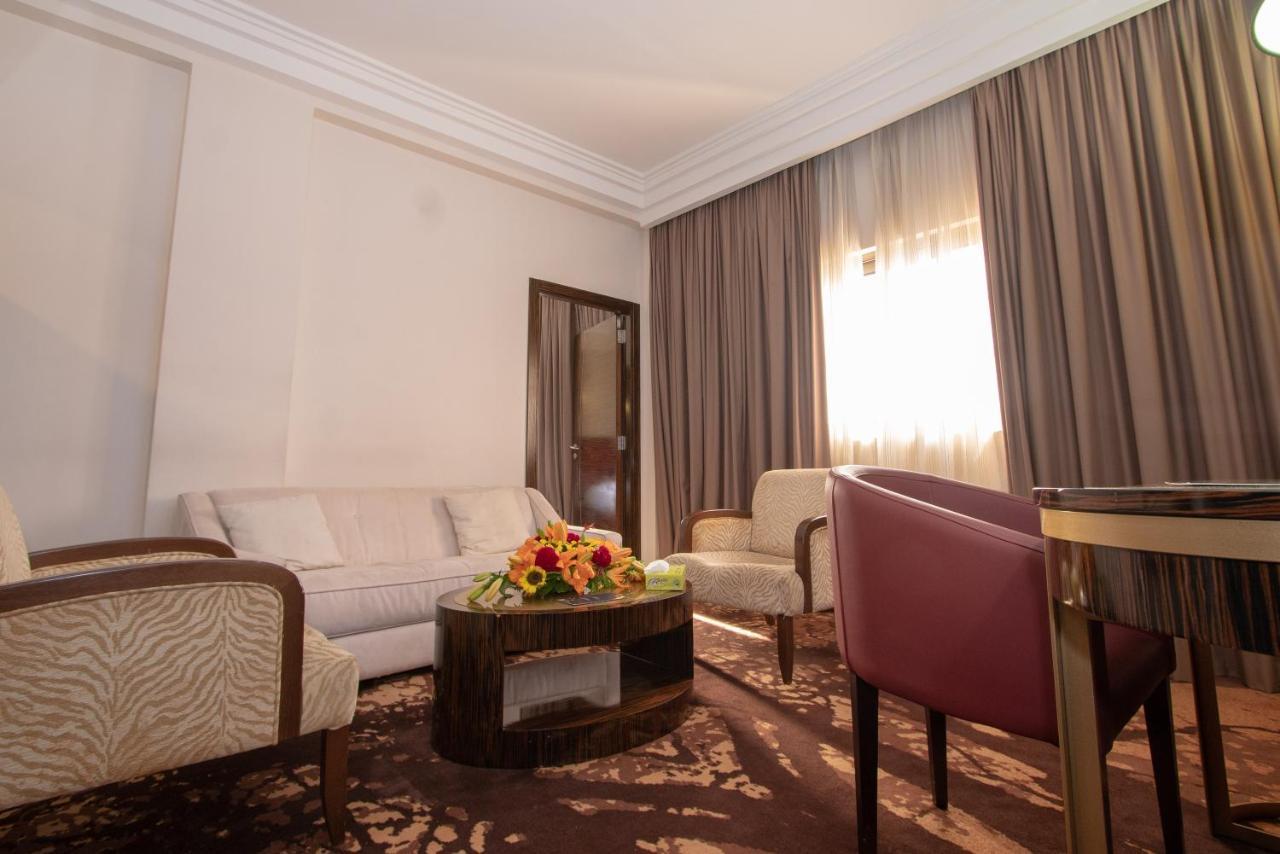 Hotel Fleur De Lys Plateau Дакар Экстерьер фото