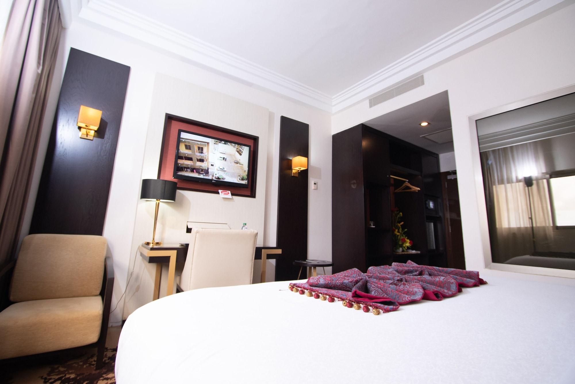 Hotel Fleur De Lys Plateau Дакар Экстерьер фото