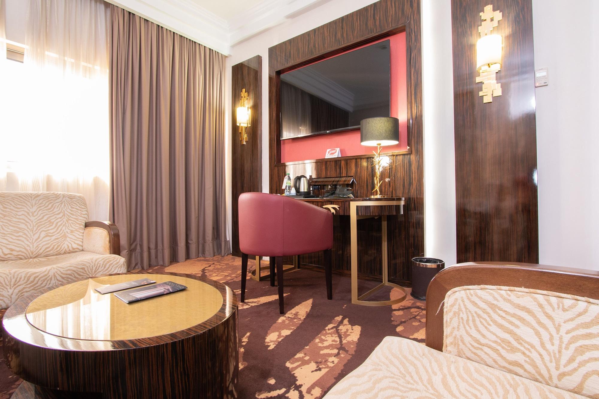 Hotel Fleur De Lys Plateau Дакар Экстерьер фото