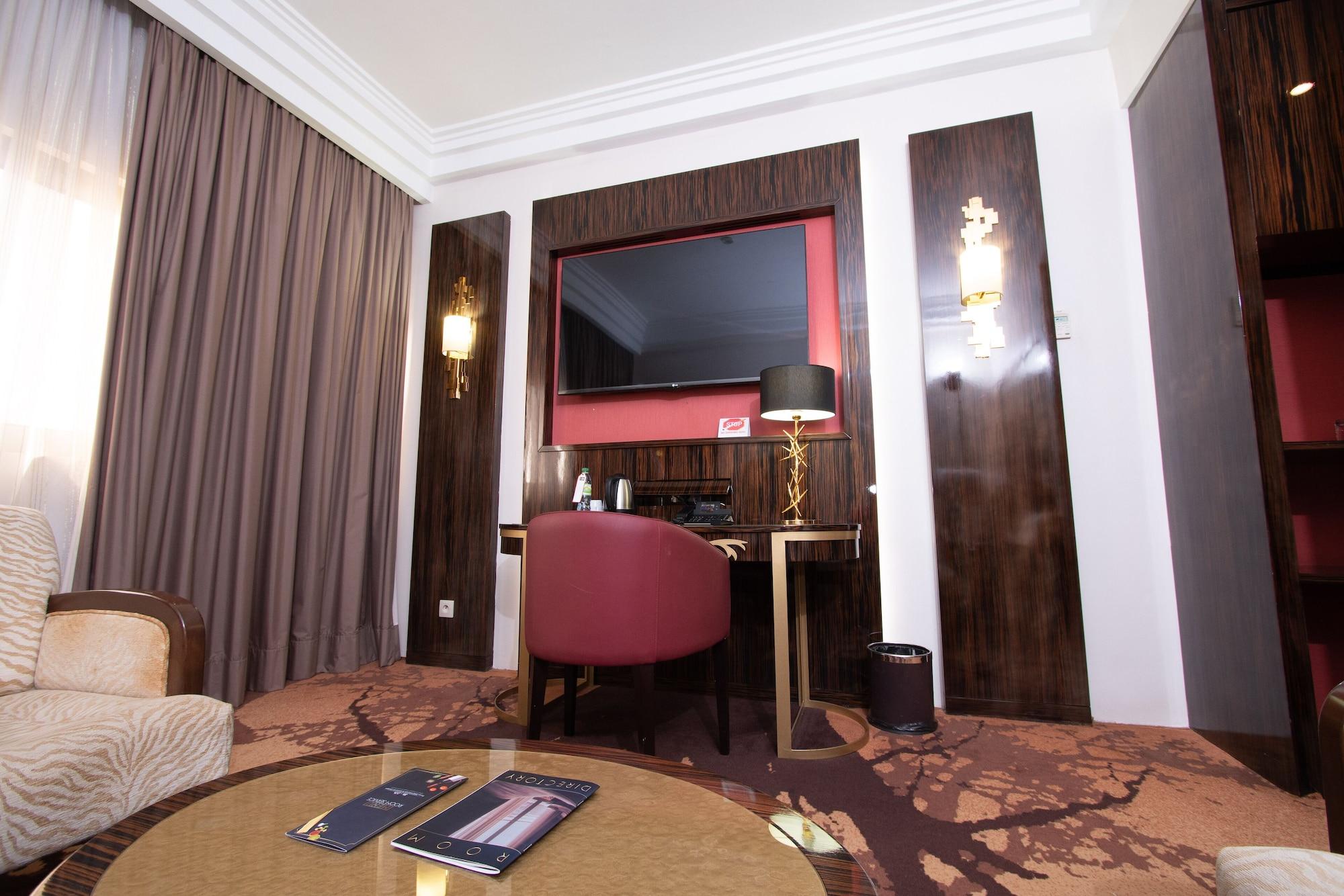 Hotel Fleur De Lys Plateau Дакар Экстерьер фото