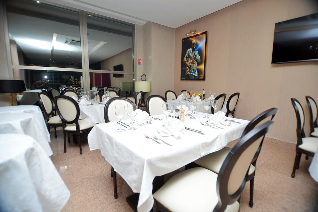 Hotel Fleur De Lys Plateau Дакар Экстерьер фото