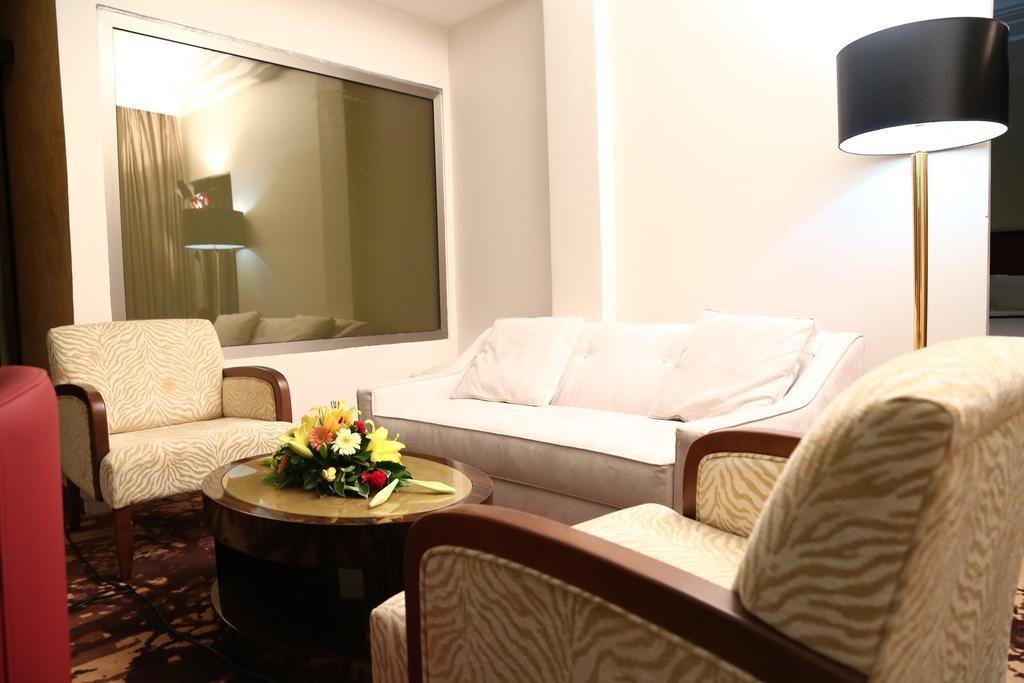 Hotel Fleur De Lys Plateau Дакар Экстерьер фото
