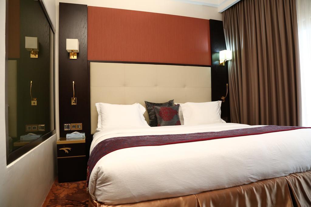 Hotel Fleur De Lys Plateau Дакар Экстерьер фото