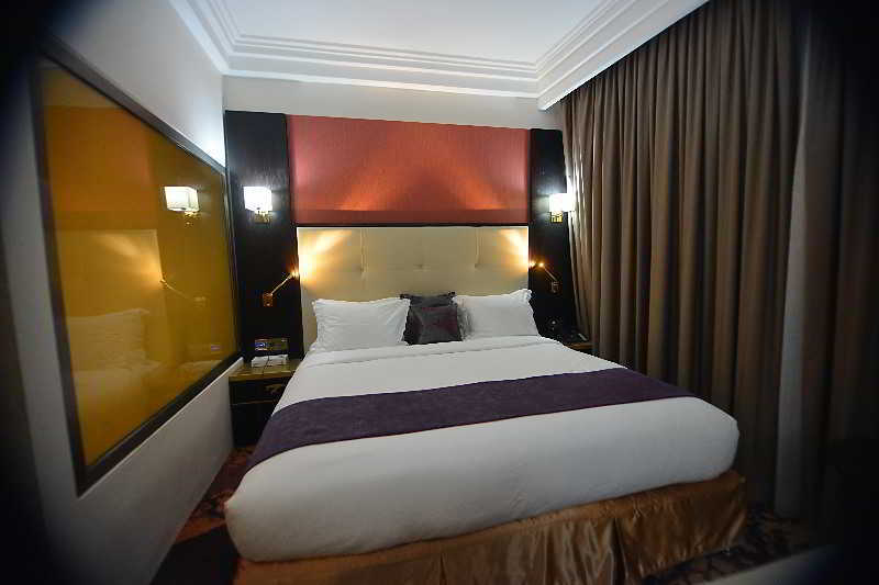 Hotel Fleur De Lys Plateau Дакар Экстерьер фото